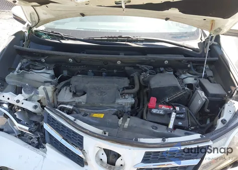 2015 Toyota Rav4 Limited из США, поврежденный, VIN 2T3YFREV4FW188780